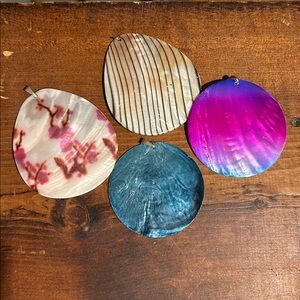 Colorful Shell Pendant Set
